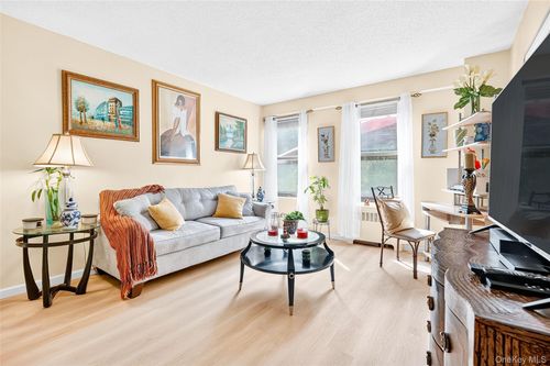 apt-1d-180 Pearsall Dr, Mount Vernon, NY, 10552-3926 | Card Image