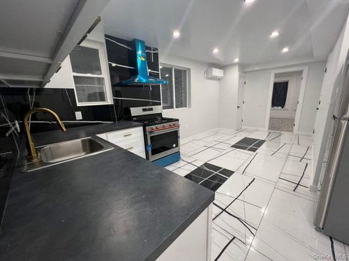 ground-floor-44 Van Cortlandt Pk Avenue, Yonkers, NY, 10701 | Card Image