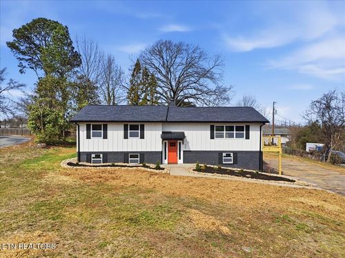 409 Belle Meade Dr, Maryville, TN, 37803-6701 | Card Image