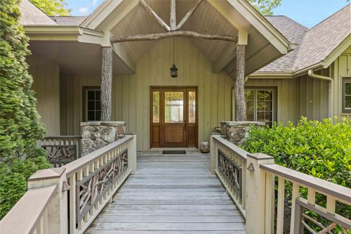 150 Old Hunters Run, Cashiers, NC, 28717-6017 | Card Image