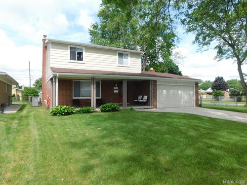 36771 Lodge Dr, Sterling Heights, MI, 48312-3323 | Card Image