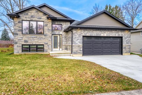 {{alt}} | Card Image