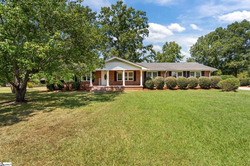 112 Panacea Rd, Greenwood, SC, 29646-7769 | Card Image