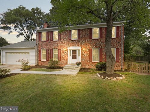8223 Treebrooke Ln, Alexandria, VA, 22308-1746 | Card Image