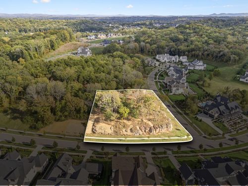 8177 Heirloom Blvd, College Grove, TN, 37046-1528 | Card Image