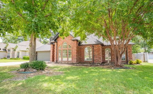 302 Kelli Cir, Sulphur Springs, TX, 75482-5068 | Card Image