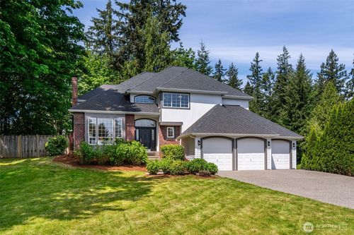 7229 245th Way Ne, Redmond, WA, 98053-8689 | Card Image