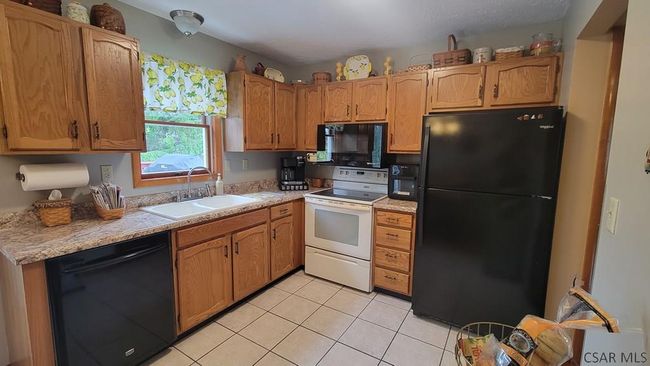 880 Lansberry Ct, House other with 3 bedrooms, 1 bathrooms and 1 parking in Somerset PA | Image 8