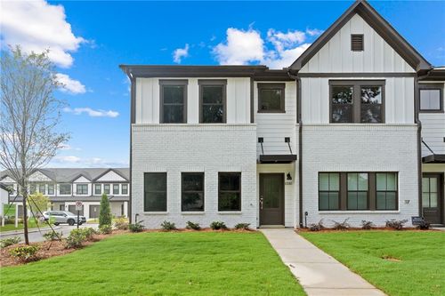 1330 Parc Bench Rd Se, Atlanta, GA, 30316-3243 | Card Image