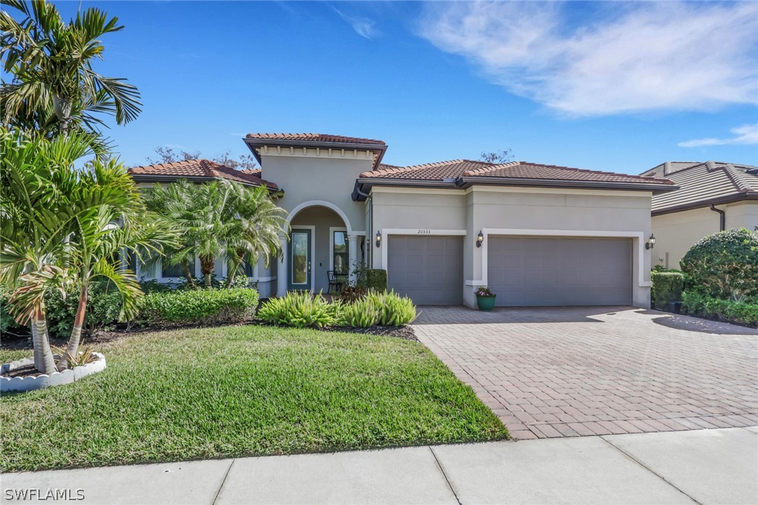 Residential in Estero 2
