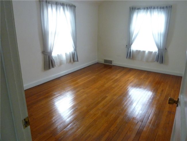2 Fenway Rd, House other with 3 bedrooms, 2 bathrooms and 1 parking in Pittsburgh PA | Image 9