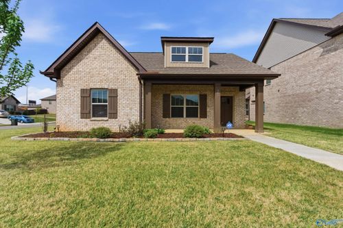 100 Sartain St, New Market, AL, 35761-7948 | Card Image