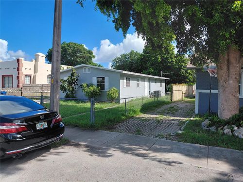 1918 Nw 47th St, Miami, FL, 33142 | Card Image