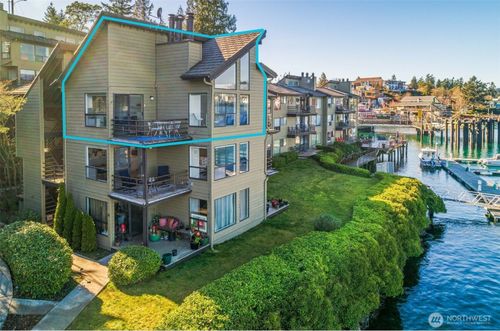 d304-200 East St, Friday Harbor, WA, 98250-7990 | Card Image