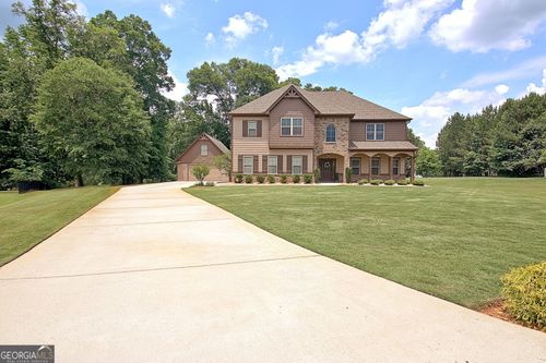 375 Grandmas Ln, Fayetteville, GA, 30215-5907 | Card Image
