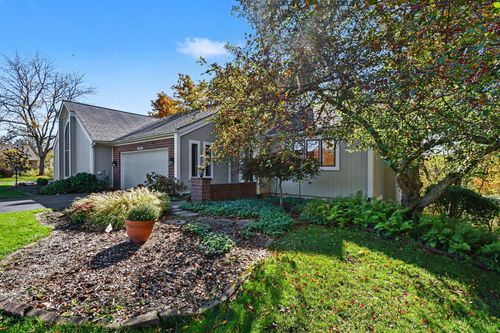 2294 S Thrush Court Se, Cascade Charter Township, MI, 49546 | Card Image