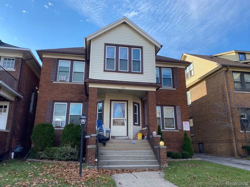 1127 Beaconsfield 1s Avenue, Grosse Pointe Park, MI, 48230 | Card Image