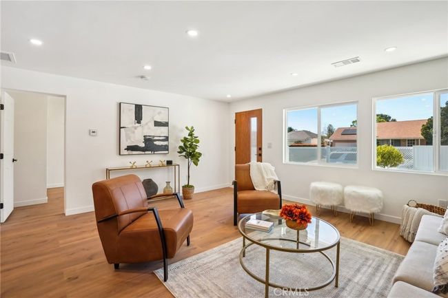 10159 Colwell Dr, House other with 5 bedrooms, 3 bathrooms and null parking in Sun Valley CA | Image 9
