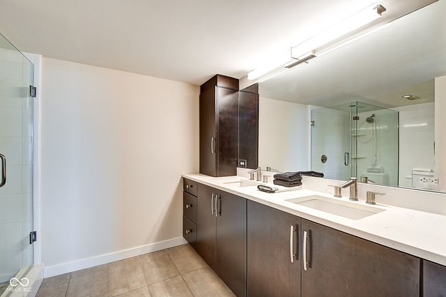 APT-15J - 4000 N Meridian St, Condo with 2 bedrooms, 2 bathrooms and null parking in Indianapolis IN | Image 25