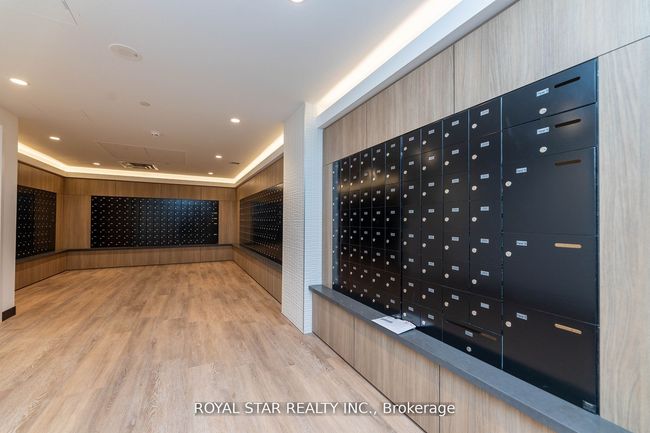 B-2313 - 7950 Bathurst St, Condo with 2 bedrooms, 1 bathrooms and 1 parking in Thornhill ON | Image 6