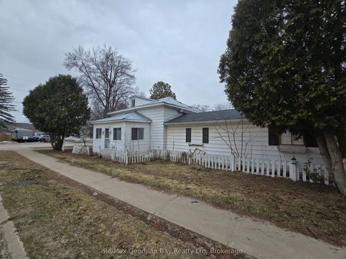 8 Mill St, Coldwater, ON, L0K1E0 | Card Image