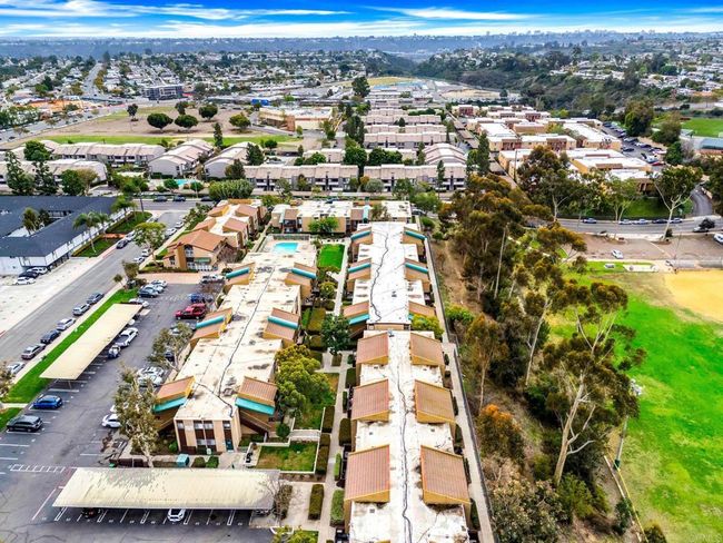 UNIT-215 - 3454 Castle Glen Dr, Condo with 3 bedrooms, 2 bathrooms and 1 parking in San Diego CA | Image 27