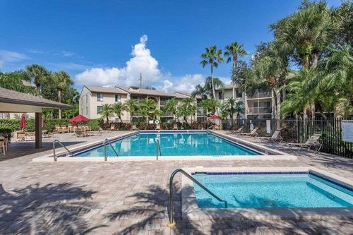 f3-202 Foxtail Dr, Greenacres, FL, 33415-6199 | Card Image