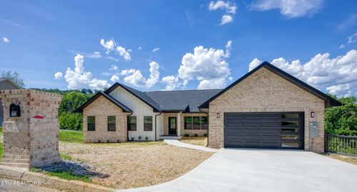 3224 Sandpiper Ct, Kodak, TN, 37764-2460 | Card Image