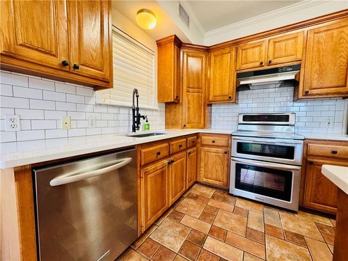 18076 Bayou Pierre Dr, Maurepas, LA, 70449-5268 | Card Image