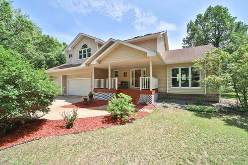 10551 E Shore Dr, Merrifield, MN, 56465-4200 | Card Image
