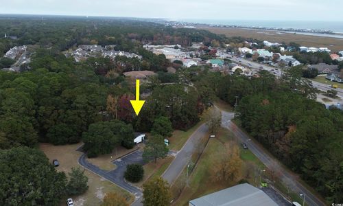 126 Tiller Dr, Pawleys Island, SC, 29585-6048 | Card Image