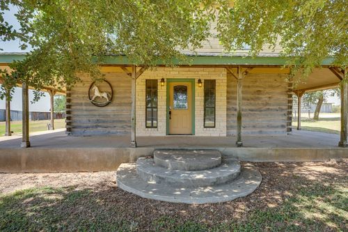 335 Roemer Rd, Elgin, TX, 78621-6487 | Card Image