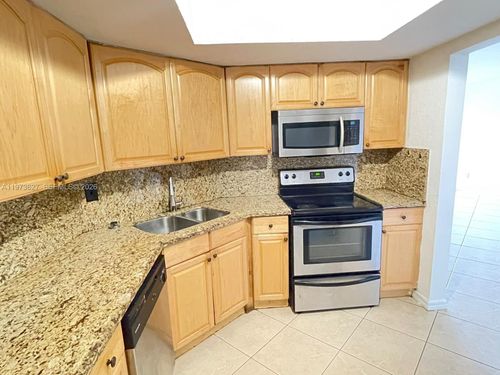 apt-k202-7410 Sw 82nd St, Miami, FL, 33143-7313 | Card Image