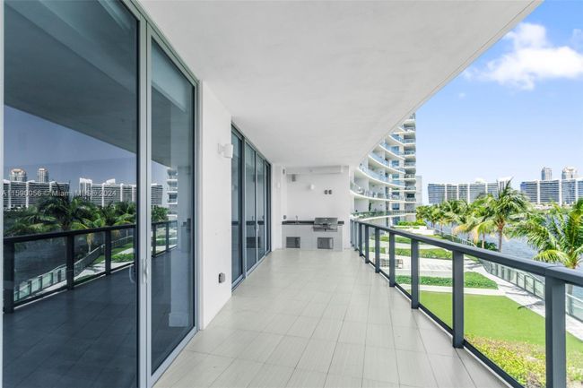 203 - 3250 Ne 188th St, Condo with 3 bedrooms, 4 bathrooms and null parking in Aventura FL | Image 21