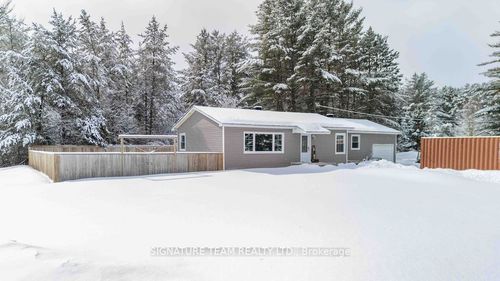 607 Airport Rd, Pembroke, ON, K8A6W7 | Card Image