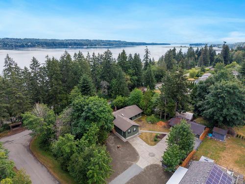 6585 Walker Frontage Rd, Fanny Bay, BC, V0R1W0 | Card Image