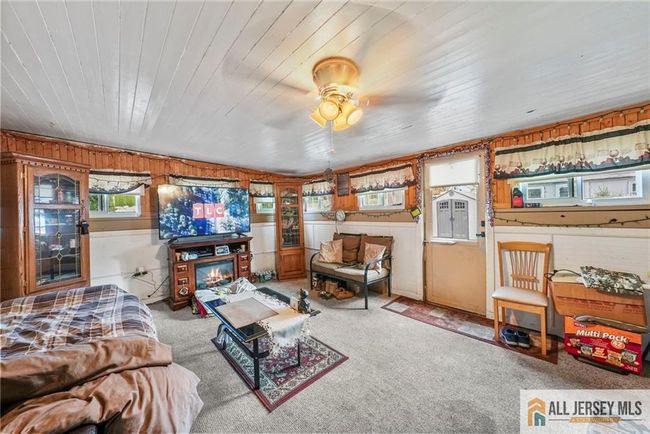 440 Main St, House other with 2 bedrooms, 1 bathrooms and null parking in Sayreville NJ | Image 9