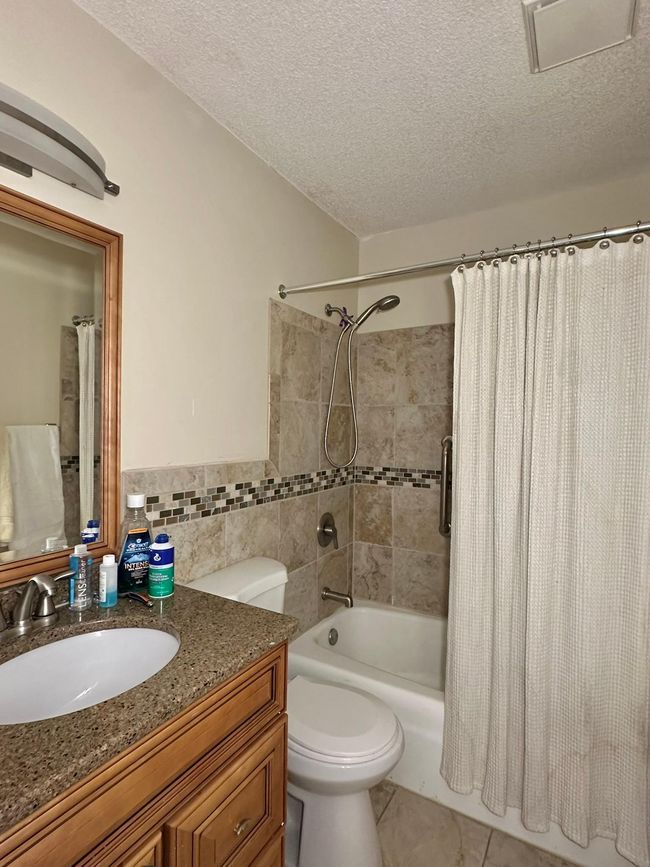 Full Bathroom | Image 14