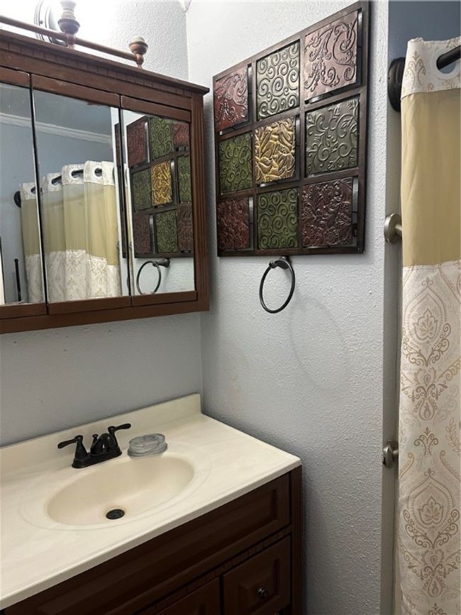 1411 Consuelo St, House other with 3 bedrooms, 1 bathrooms and 2 parking in Alice TX | Image 21