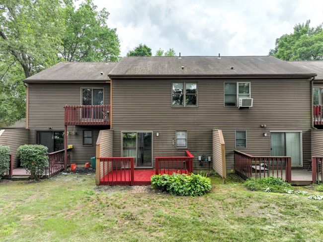 APT-9 - 10 Cianci Ave, Condo with 2 bedrooms, 2 bathrooms and null parking in Plainville CT | Image 5