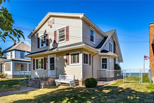 2520 Edgemere Dr, Greece, NY, 14612-1147 | Card Image