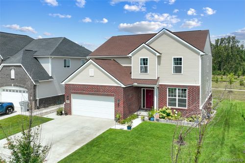 58714 Sella Dr, South Lyon, MI, 48178-2701 | Card Image