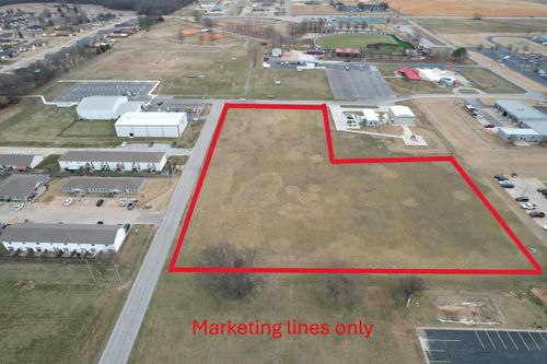 TBD E 11th St, Grove, OK, 74344 | Card Image