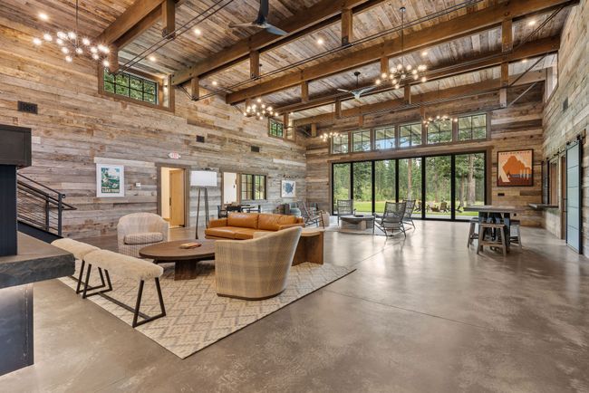 Community Clubhouse and Pool | Image 38