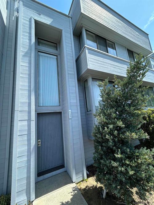 955 Intrepid Ct, Del Mar, CA, 92014-3920 | Card Image