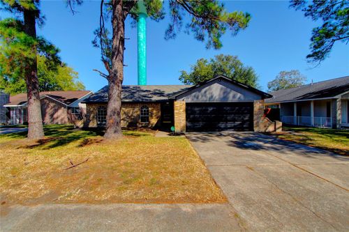 6830 Desert Rose Ln, Houston, TX, 77086-2822 | Card Image