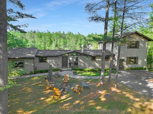 551 Peninsula Rd, Gravenhurst, ON, P1P0E2 | Card Image