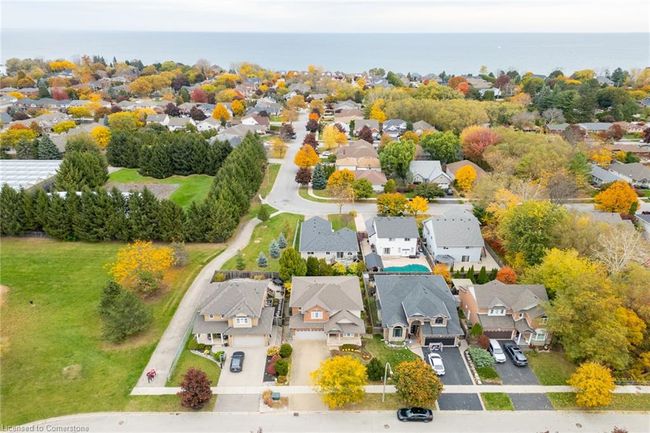 24 Jeanette Ave, House other with 4 bedrooms, 3 bathrooms and 4 parking in Grimsby ON | Image 39
