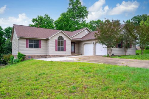 326 Fallen Leaf Dr, Soddy Daisy, TN, 37379-9523 | Card Image