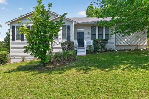 2693 Hawk Dr Ne, Marietta, GA, 30066-1506 | Card Image